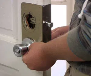 Capitol Locksmith Service Indianapolis, IN 317-456-5508 Capitol Locksmith Service Indianapolis, IN 317-456-5508 - locksmith-12